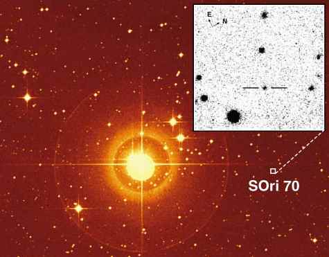 Mira, la estrella cometa